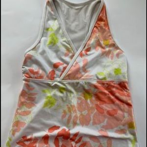 Lululemon tank top with built in shelf bra